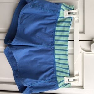 ❌SOLD❌Ivivva by lululemon girls blue shorts sz 12